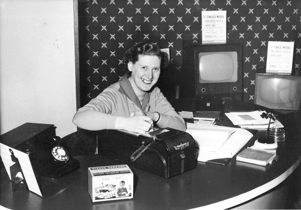 Issuing a Lampson Paragon receipt Issuing a Lampson Paragon receipt